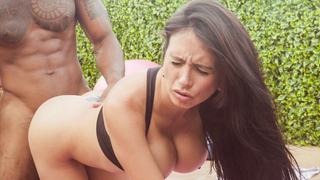 Linda Gonzalez - Strong And Firm