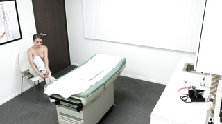 Macy Meadows - Treatment At Doctor Ordination