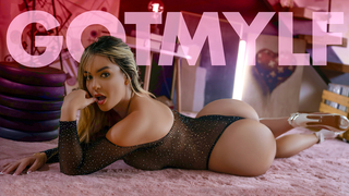 Kourtney Love - This Thick MILF Just Wants To Show Off Her Stunning Body