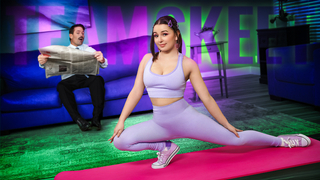 Leana Lovings - Yoga Finished With Huge Load