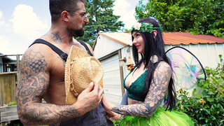 Mag Numb - Tattooed Sexy Garden Elf